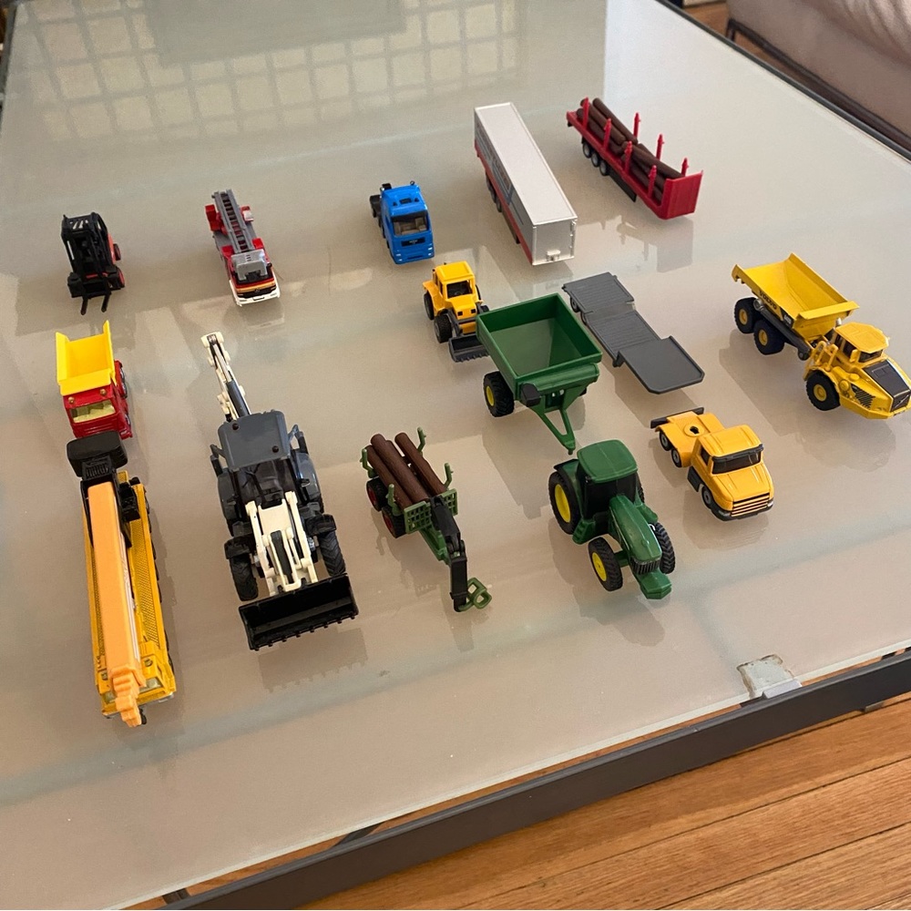BUNDLE OF TOY TRUCK VEHICLES 🚗 SIKU AND ERTL PREMIUM CONSTRUCTION + FARMING